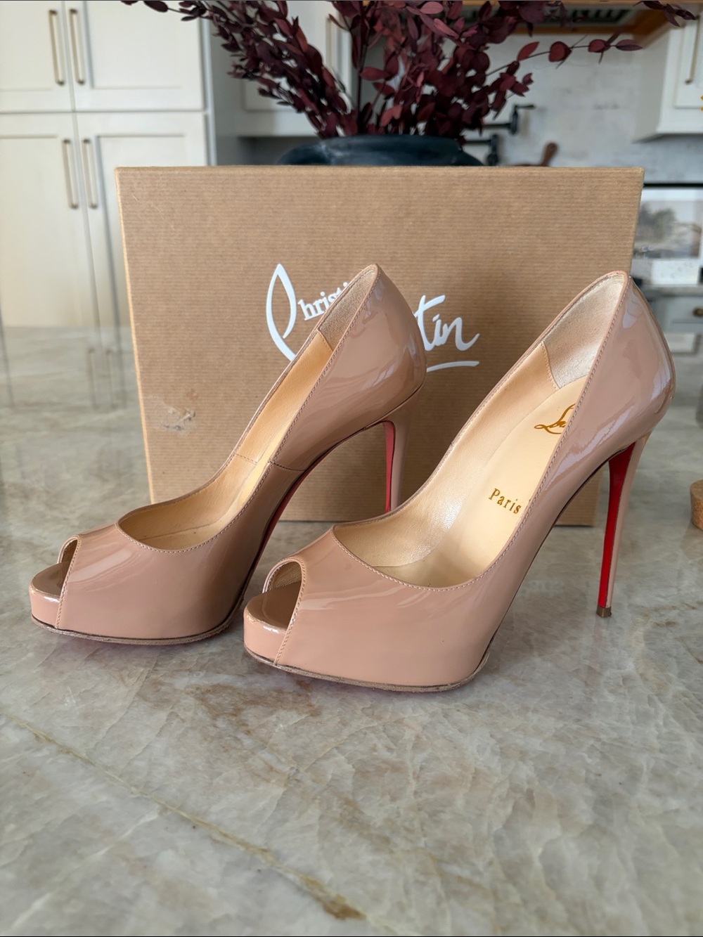 New Very Prive 120 Christian Louboutin Nude Patent Peep-Toe Pumps with Red Soles